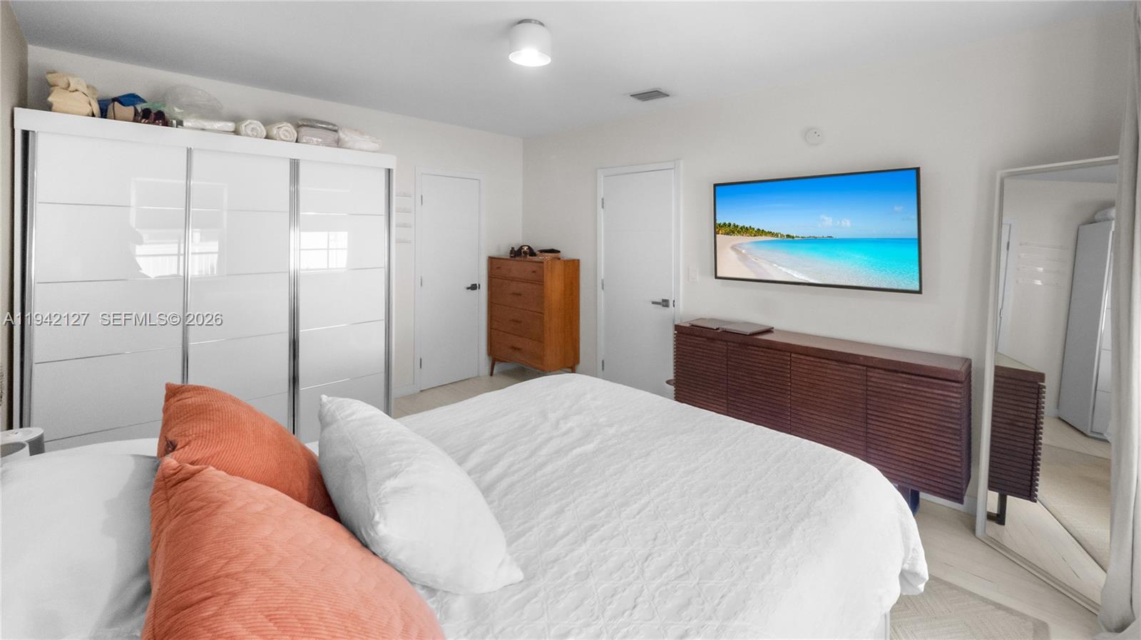 645 MICHIGAN AVE CONDO - Residential