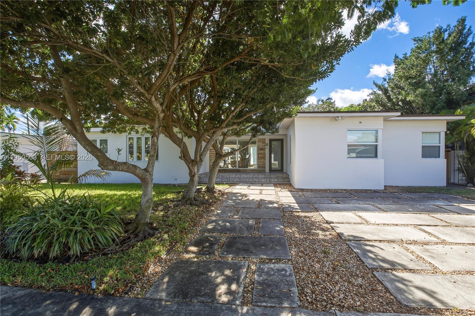 DAVIS HARBOR - Residential