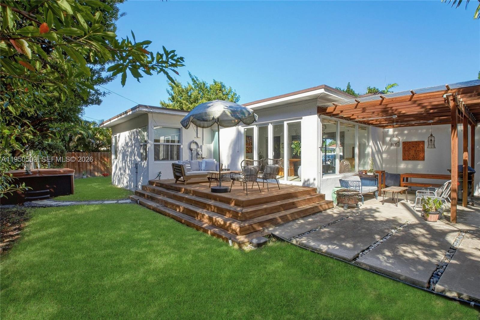 DAVIS HARBOR - Residential
