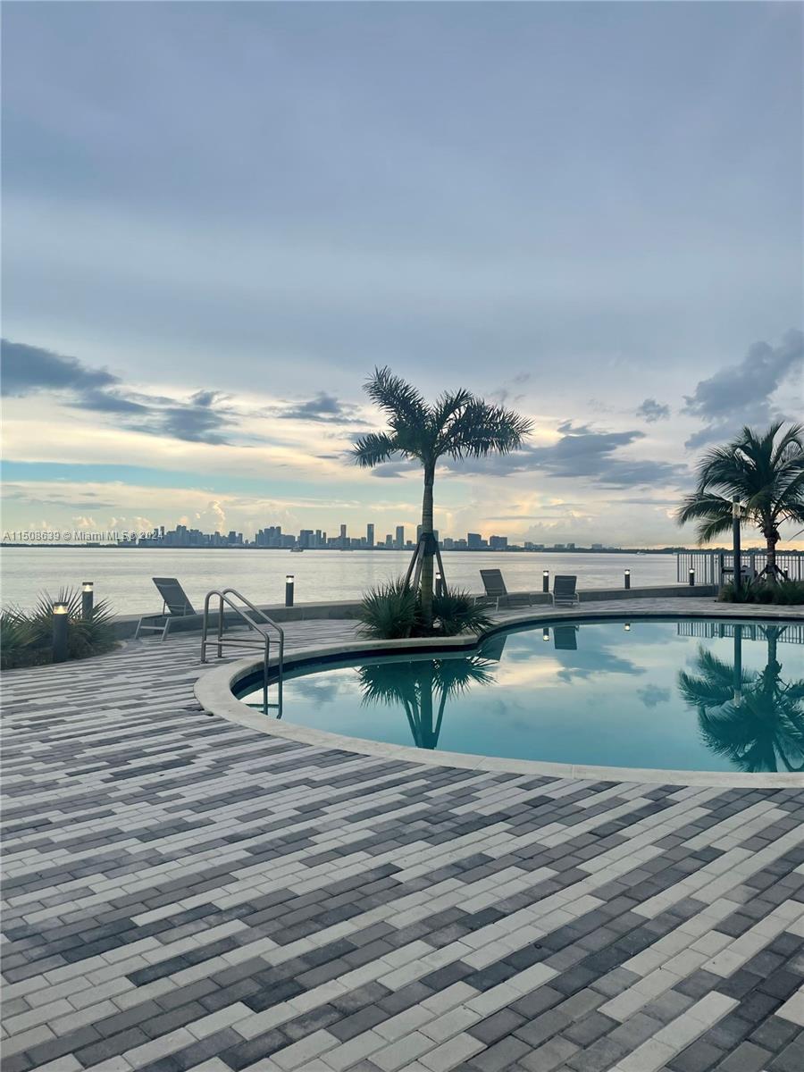 TREASURES ON THE BAY II C - Residential