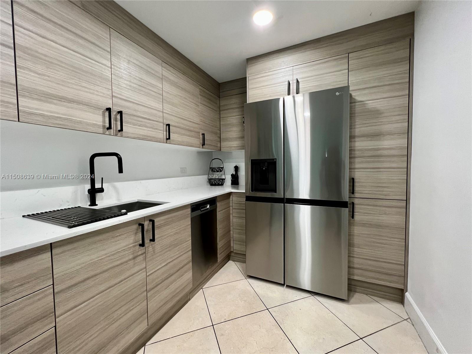TREASURES ON THE BAY II C - Residential