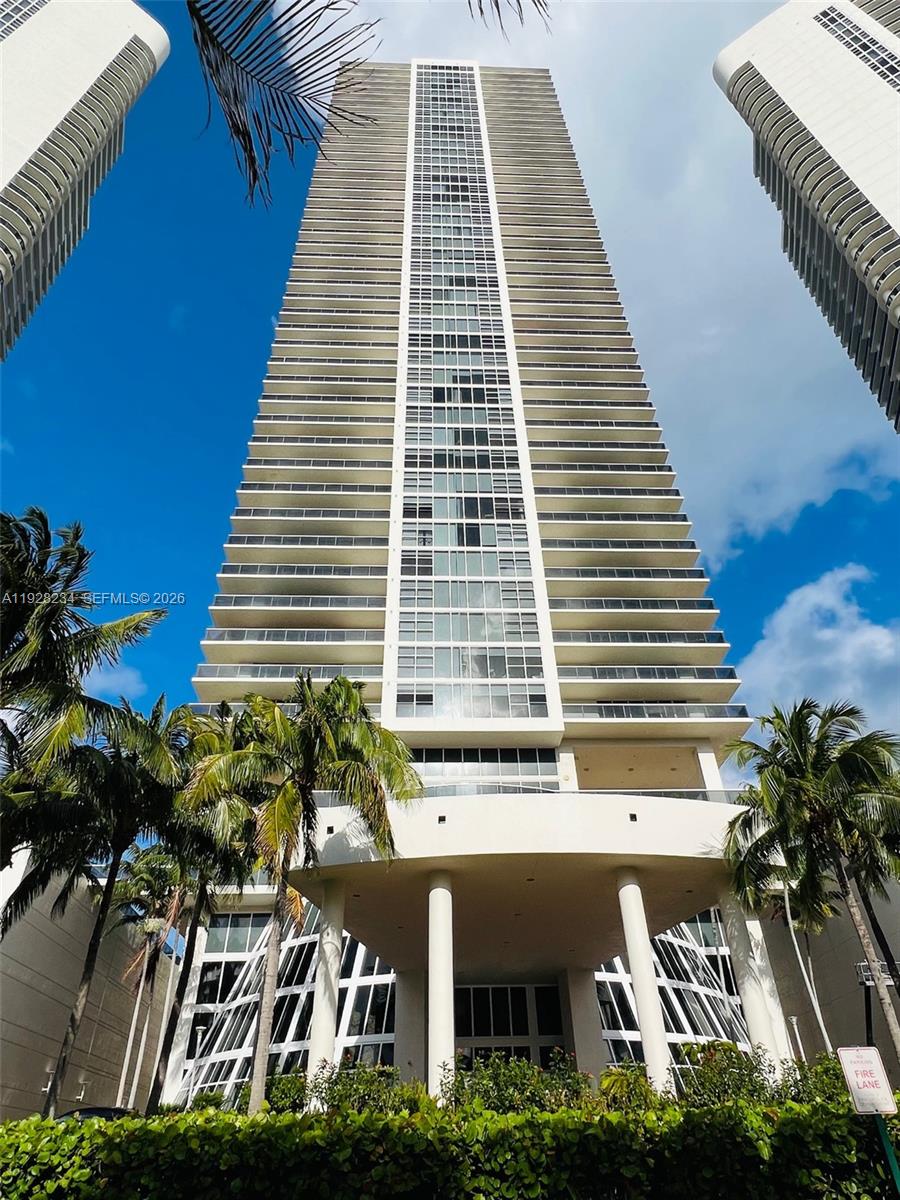 BEACH CLUB TWO - Residential