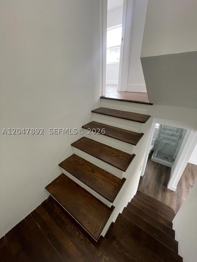 BISCAYNE BEACH-2ND ADDN - Residential