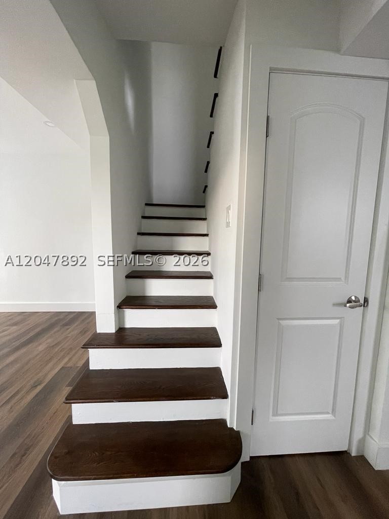 BISCAYNE BEACH-2ND ADDN - Residential