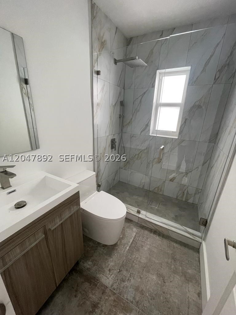 BISCAYNE BEACH-2ND ADDN - Residential