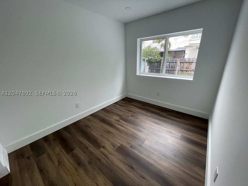 BISCAYNE BEACH-2ND ADDN - Residential