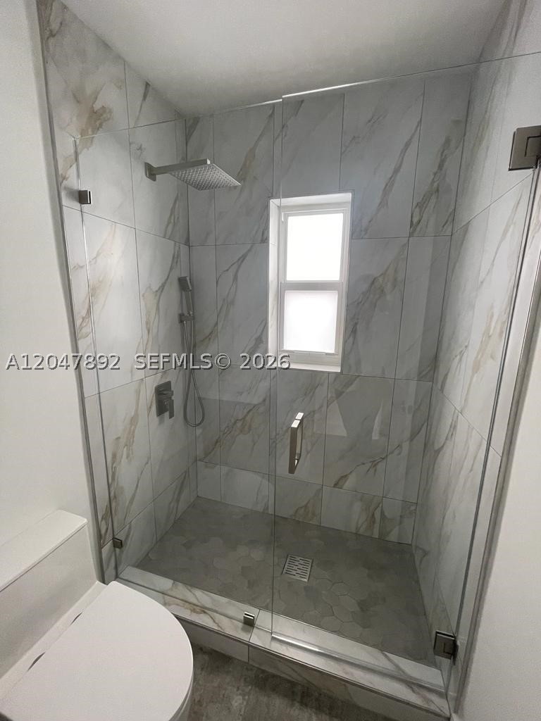 BISCAYNE BEACH-2ND ADDN - Residential