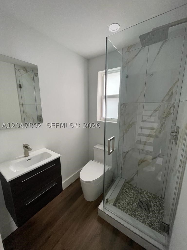 BISCAYNE BEACH-2ND ADDN - Residential