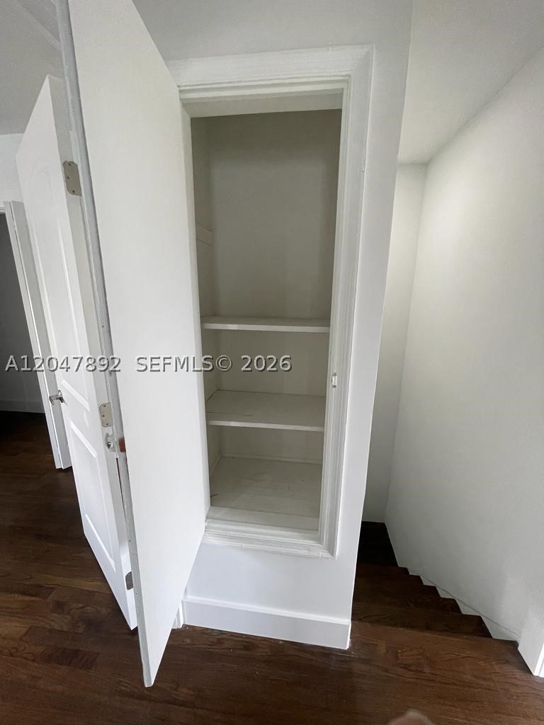 BISCAYNE BEACH-2ND ADDN - Residential