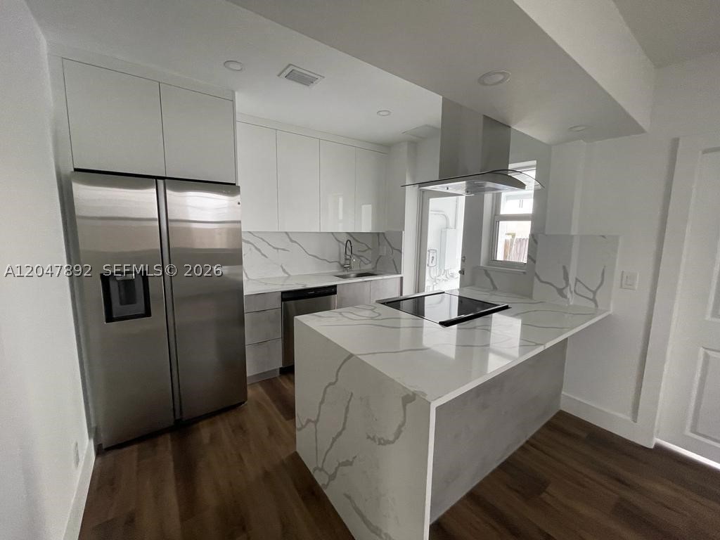 BISCAYNE BEACH-2ND ADDN - Residential