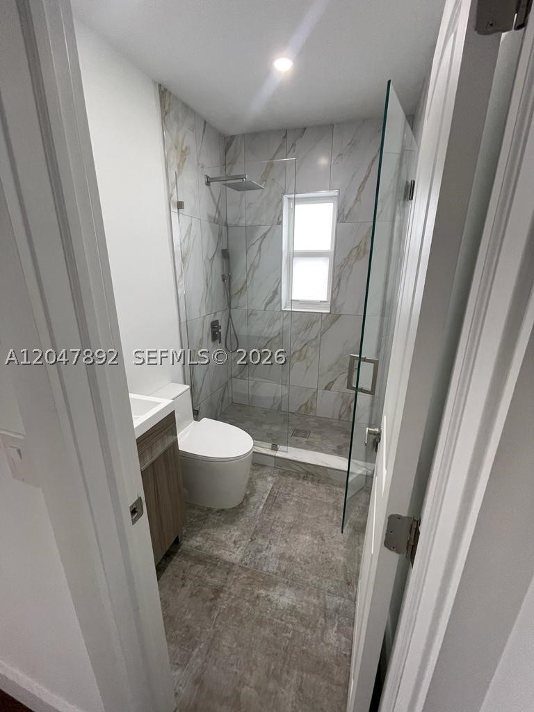 BISCAYNE BEACH-2ND ADDN - Residential