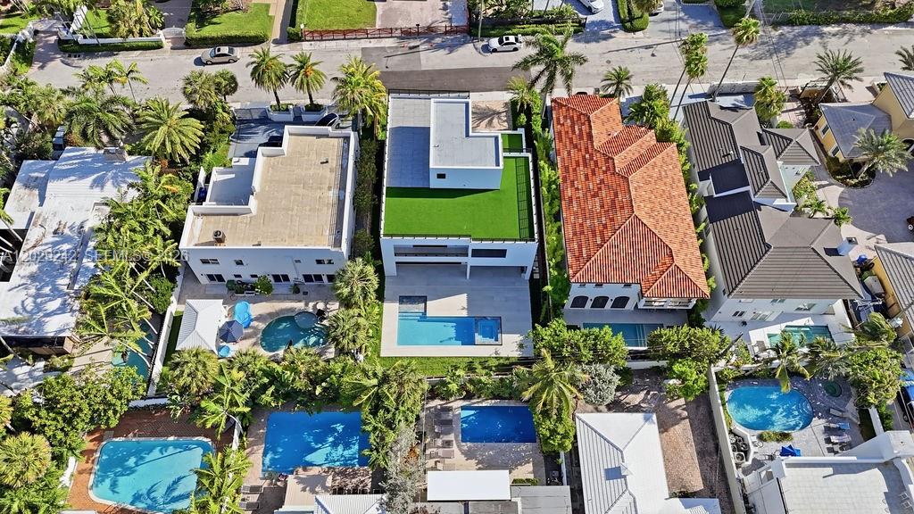 LAS OLAS BY THE SEA EXT - Residential