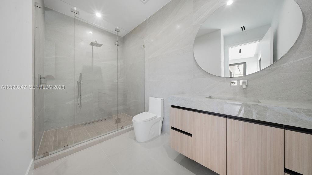 LAS OLAS BY THE SEA EXT - Residential