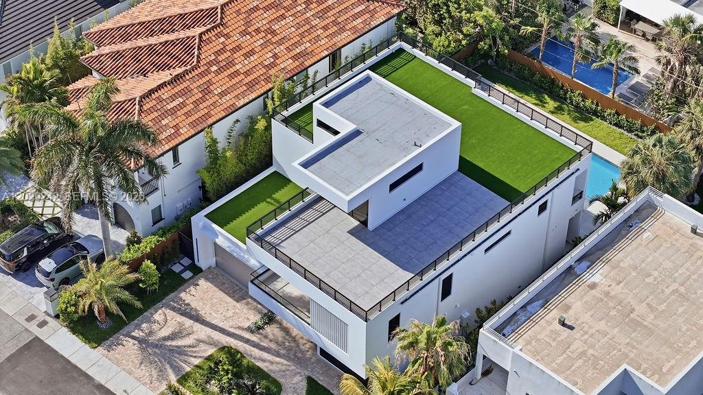 LAS OLAS BY THE SEA EXT - Residential