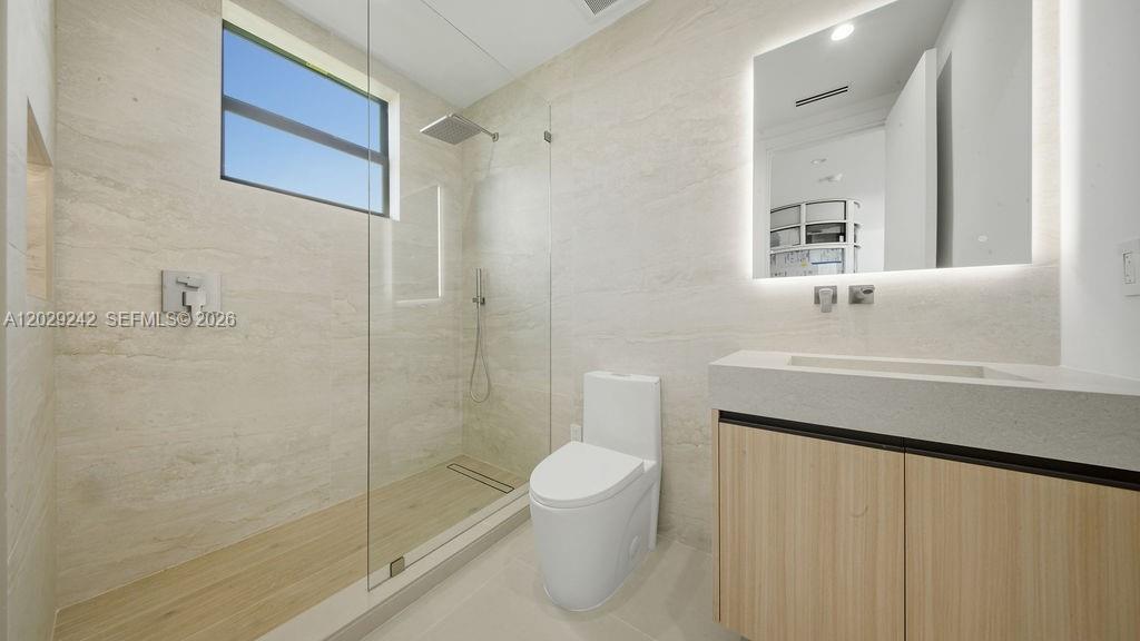 LAS OLAS BY THE SEA EXT - Residential