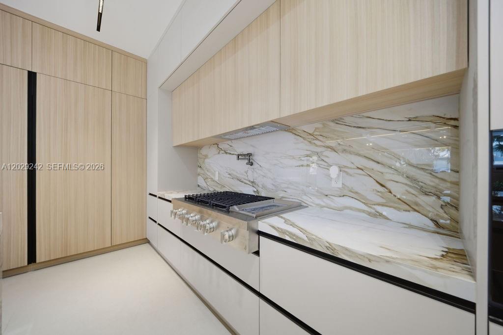 LAS OLAS BY THE SEA EXT - Residential