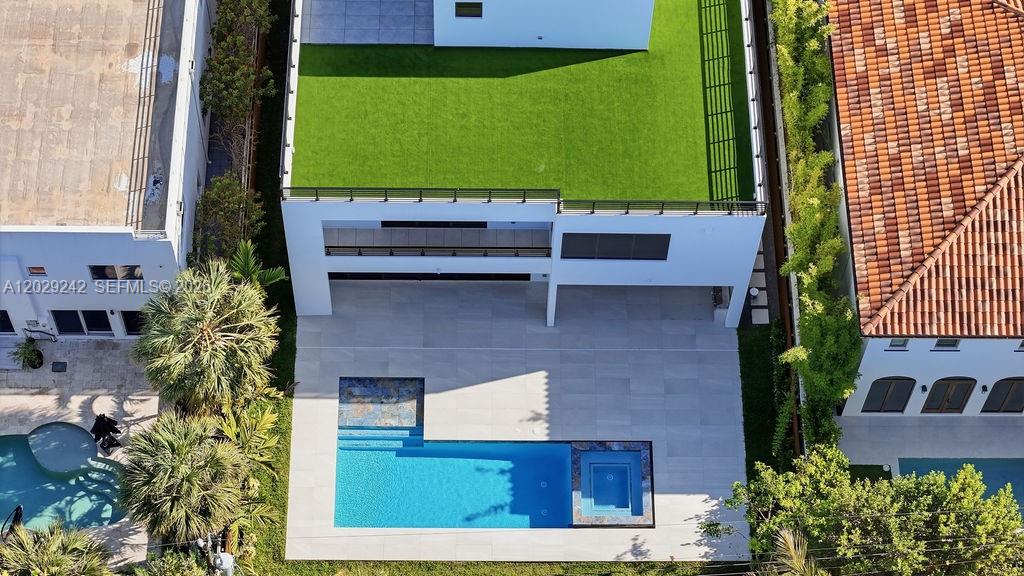 LAS OLAS BY THE SEA EXT - Residential