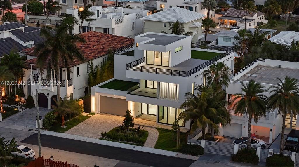 LAS OLAS BY THE SEA EXT - Residential