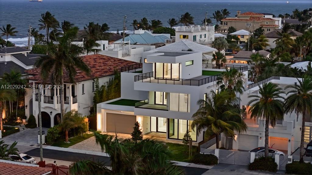 LAS OLAS BY THE SEA EXT - Residential