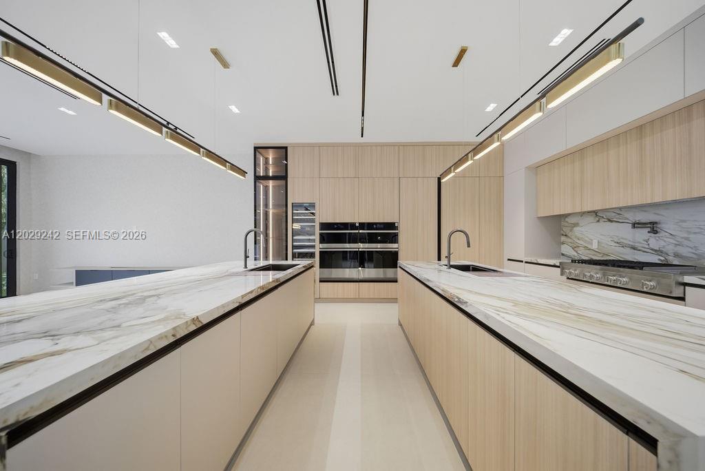 LAS OLAS BY THE SEA EXT - Residential