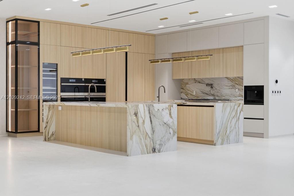 LAS OLAS BY THE SEA EXT - Residential