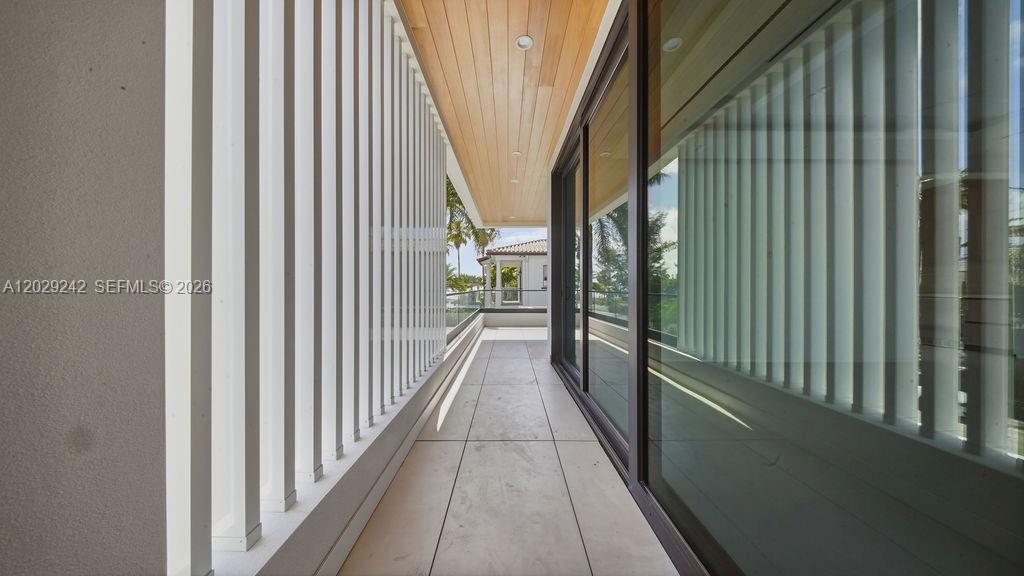 LAS OLAS BY THE SEA EXT - Residential