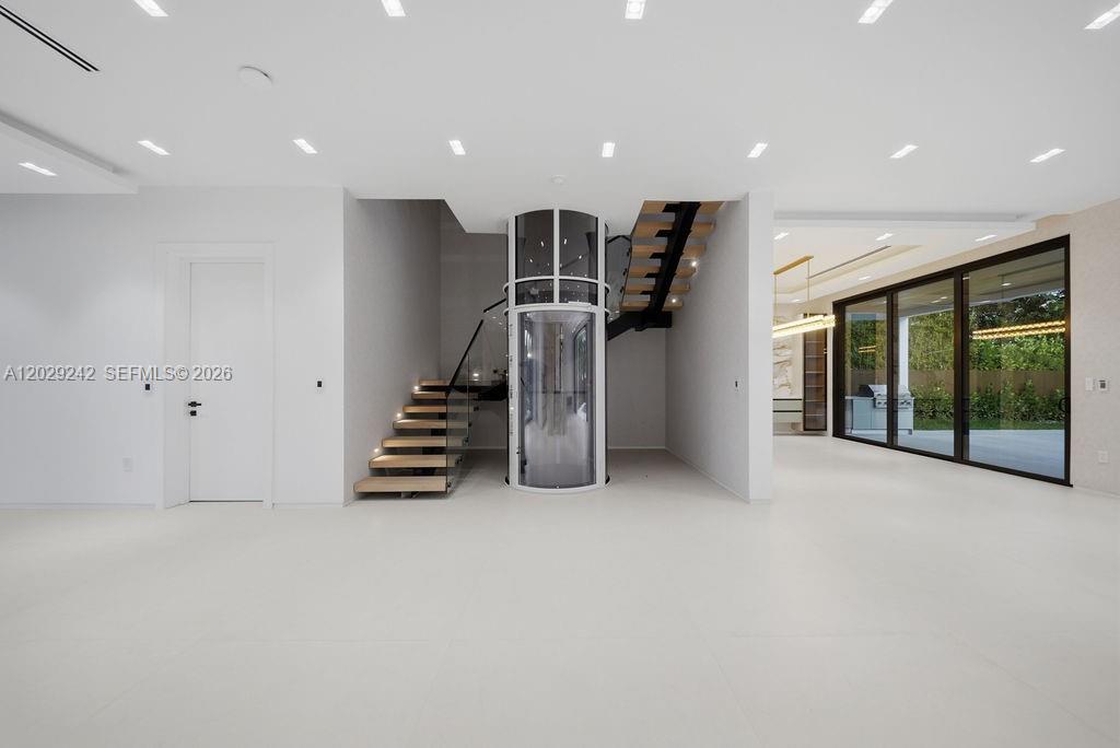 LAS OLAS BY THE SEA EXT - Residential