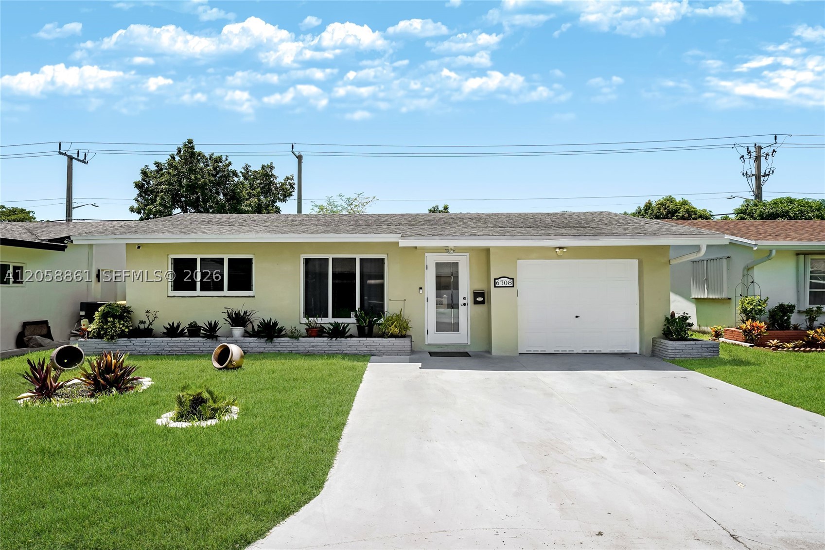 MAINLANDS OF TAMARAC LAKE - Residential