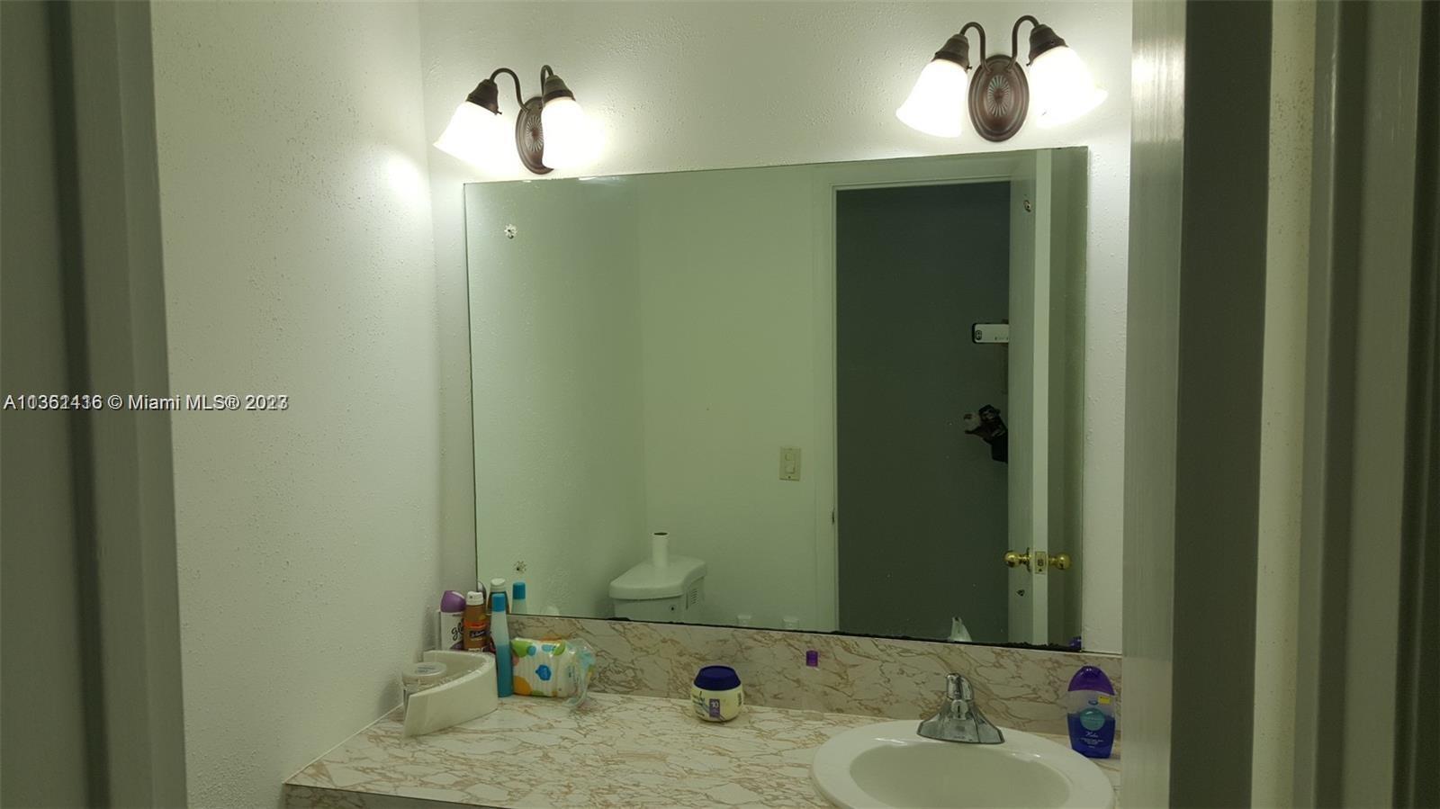 FOUNTAINVIEW CONDO NO 5 - Residential Lease