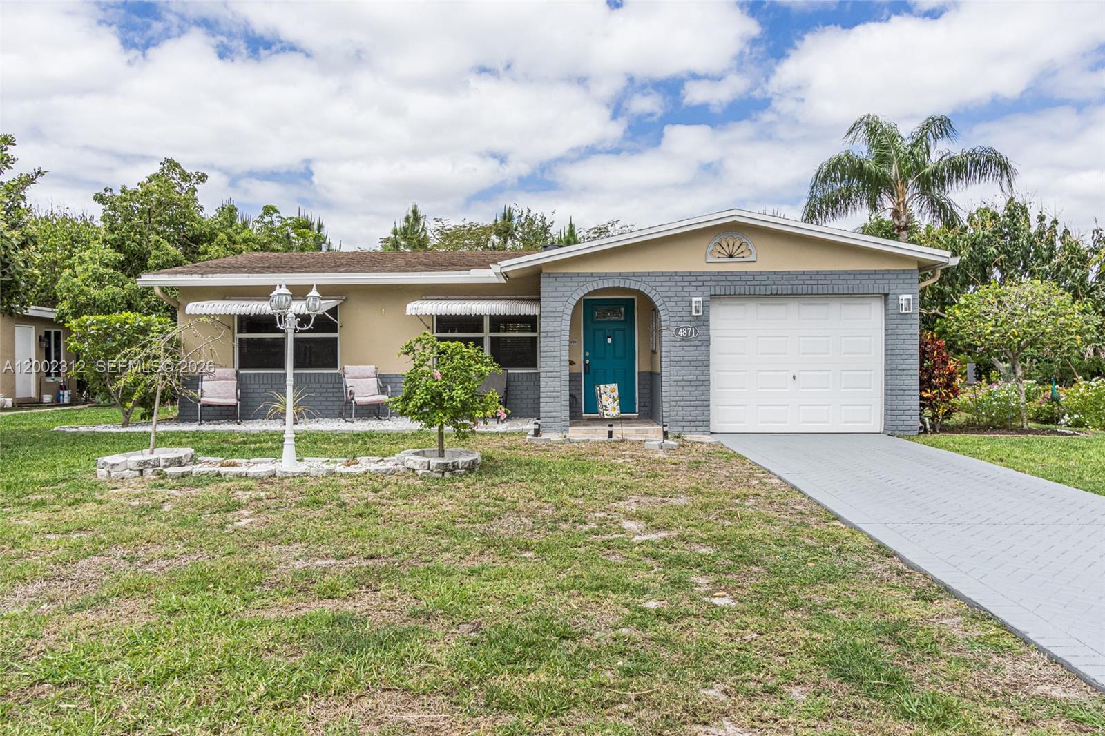 CRYSTAL LAKE 4TH SEC - Residential