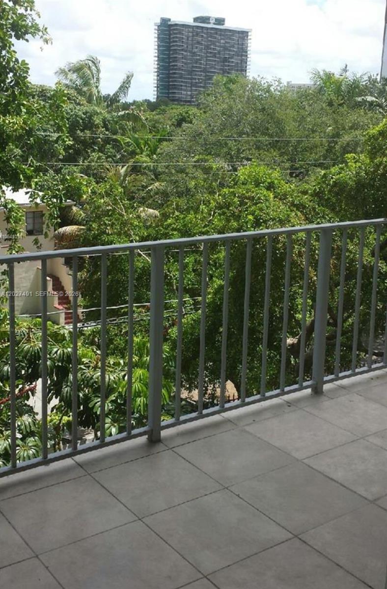 NIRVANA CONDO NO FIVE CON - Residential Lease