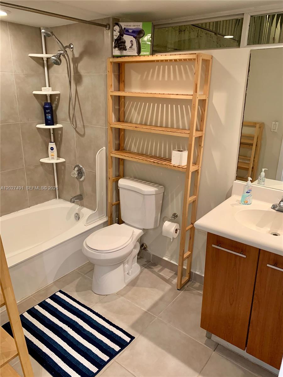 NIRVANA CONDO NO FIVE CON - Residential Lease