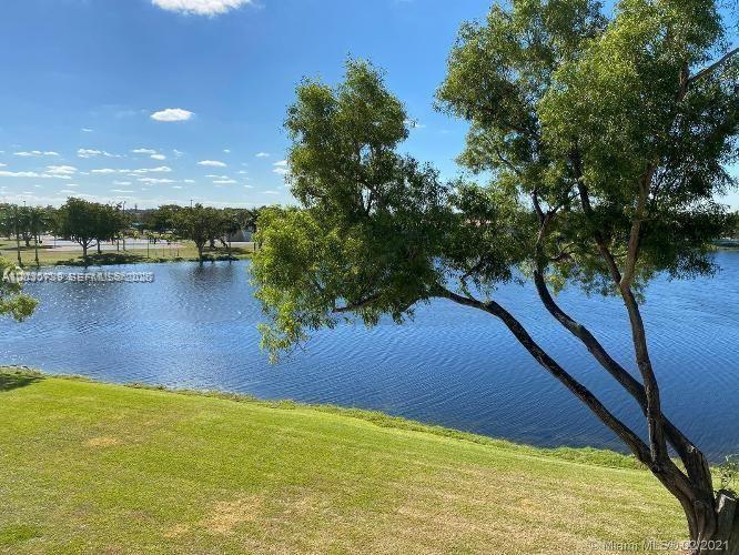 LAKESHORE AT UNIVERSITY P - Residential