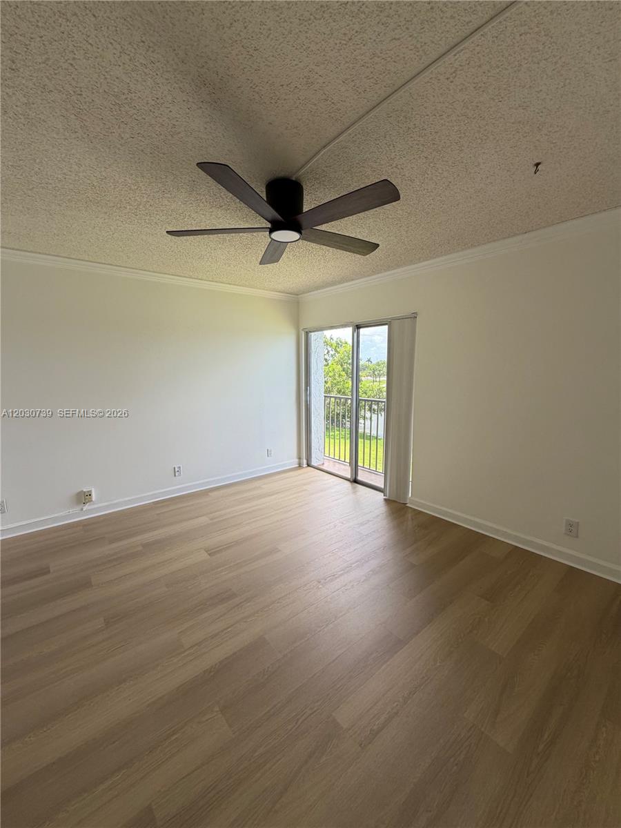 LAKESHORE AT UNIVERSITY P - Residential