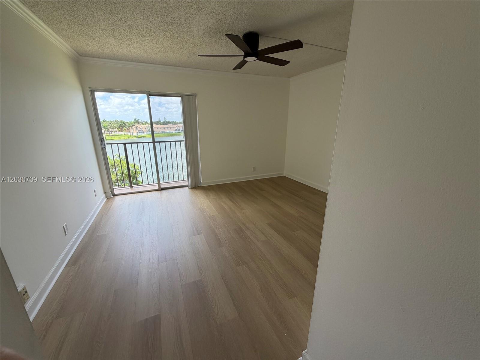 LAKESHORE AT UNIVERSITY P - Residential