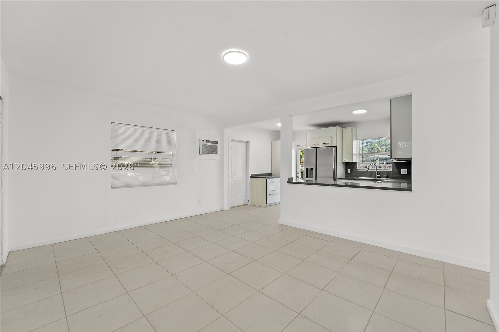 LAUDERDALE MANORS ADD - Residential