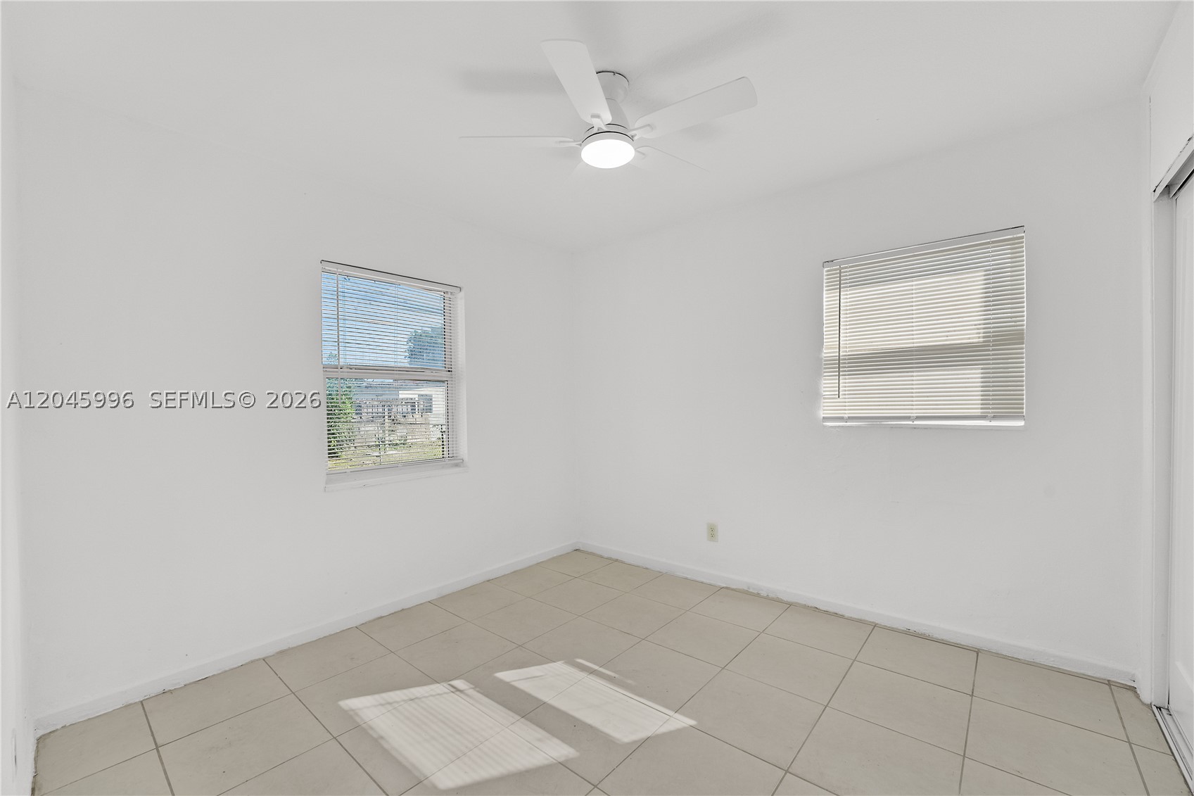 LAUDERDALE MANORS ADD - Residential