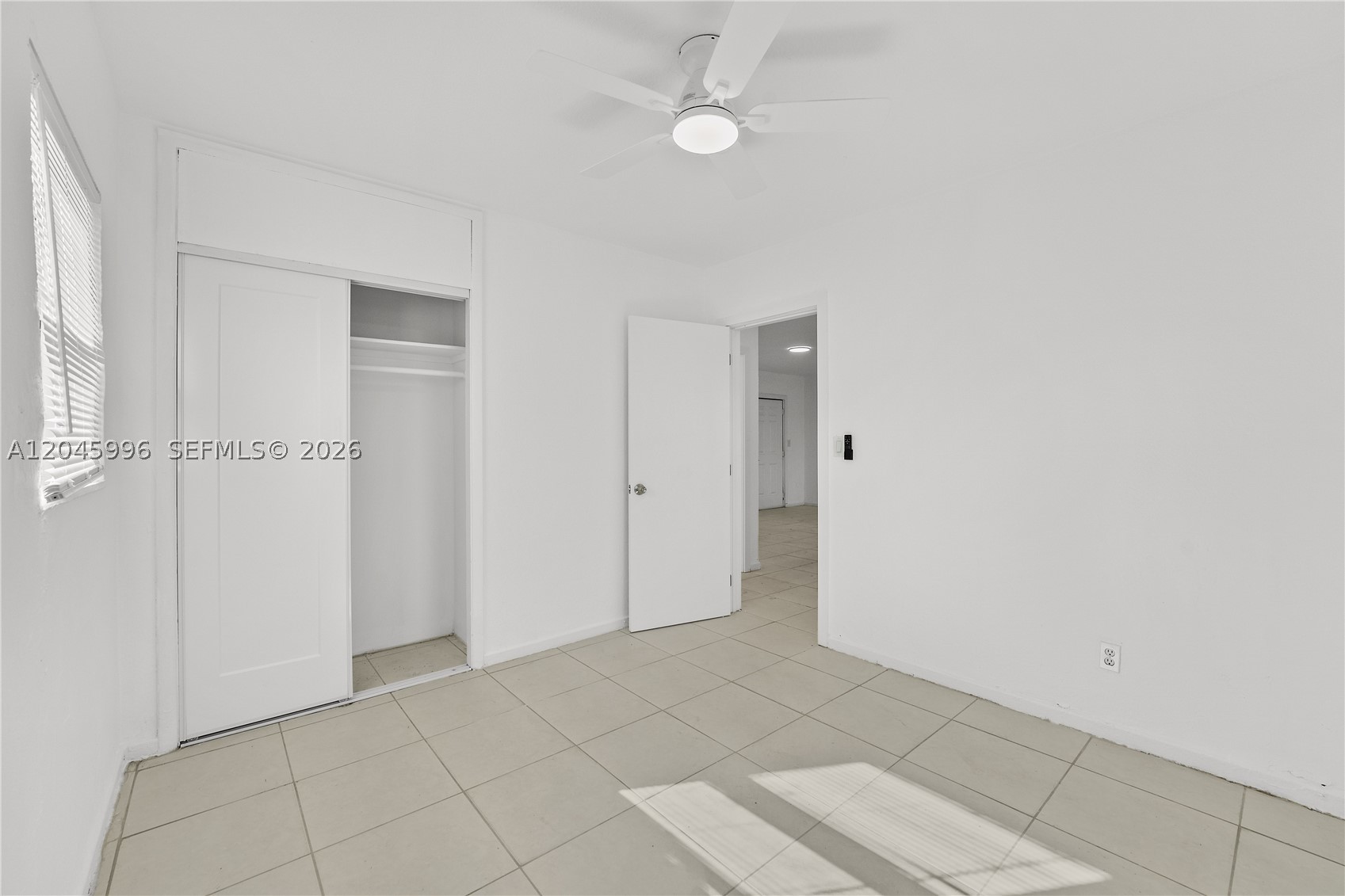 LAUDERDALE MANORS ADD - Residential