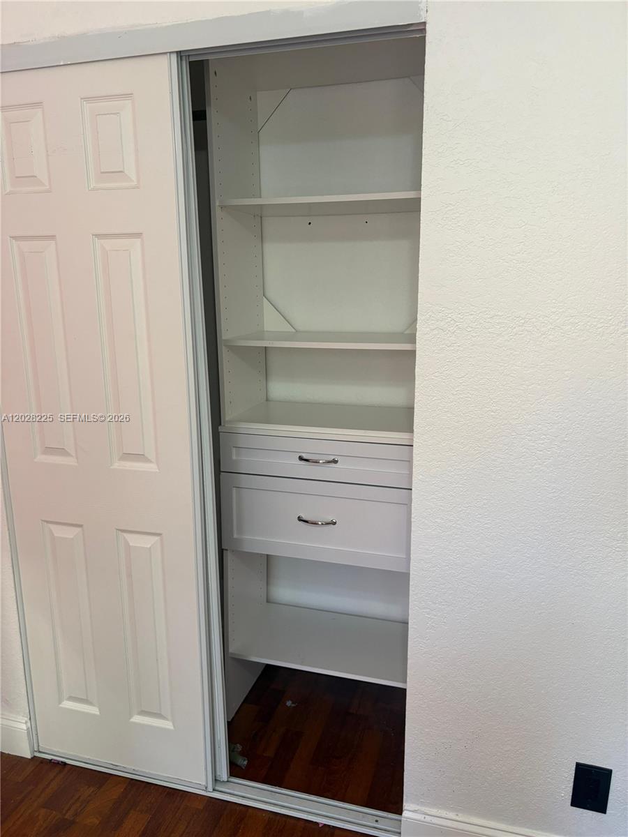 EDGEWATER CONDO - Residential Lease