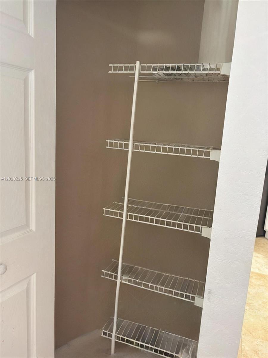 EDGEWATER CONDO - Residential Lease