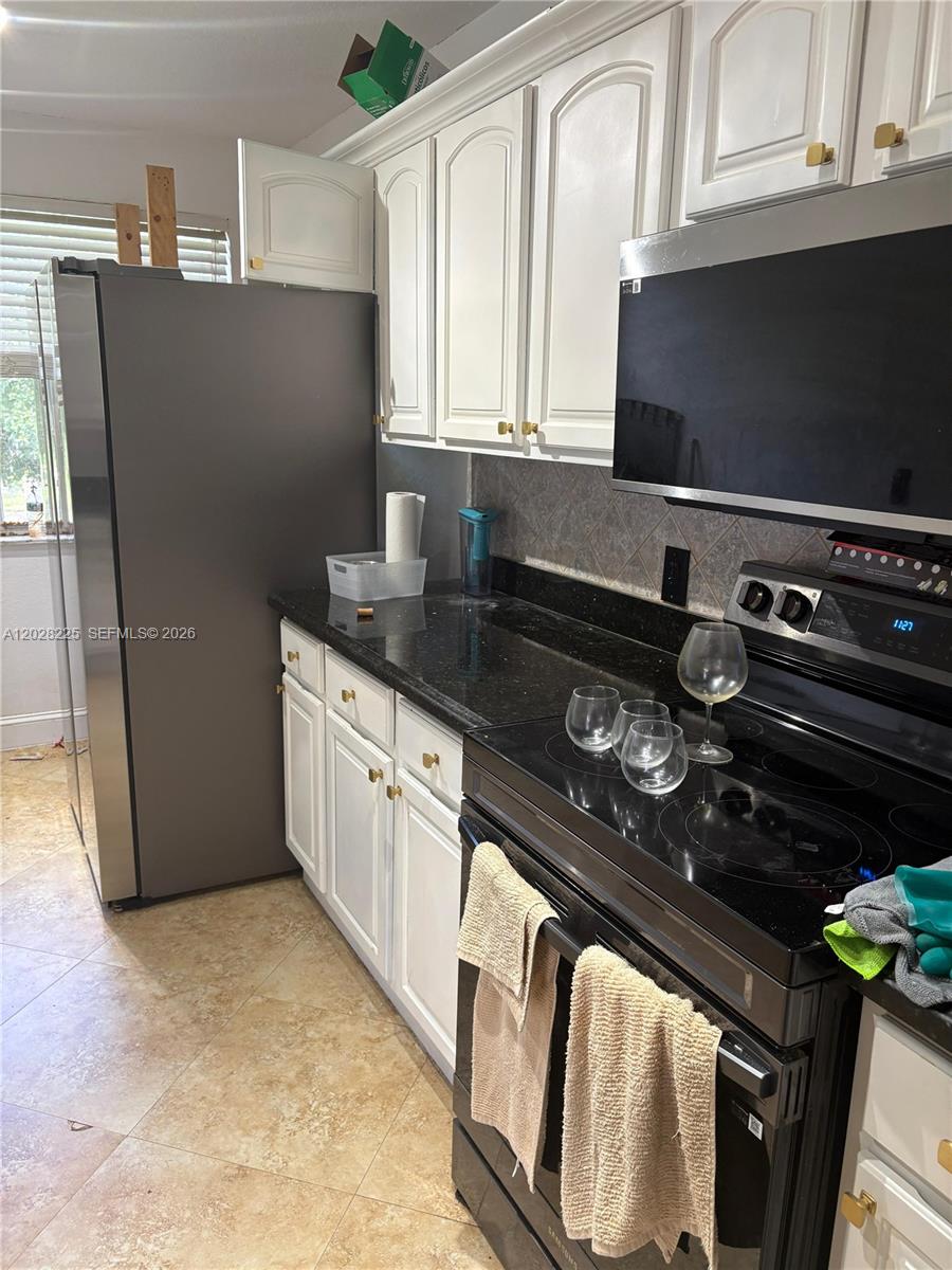 EDGEWATER CONDO - Residential Lease