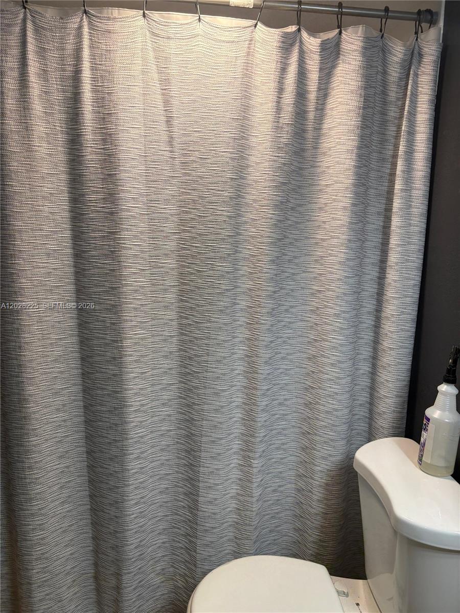 EDGEWATER CONDO - Residential Lease