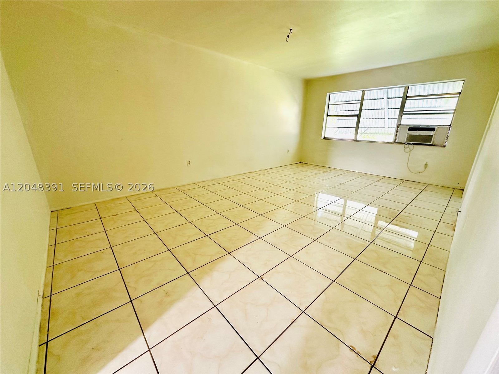 FOURTH MIRAMAR CONDO - Residential