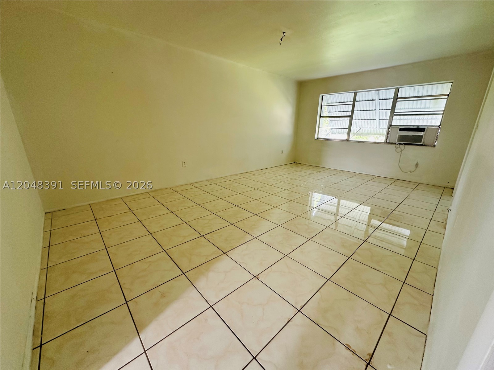 FOURTH MIRAMAR CONDO - Residential