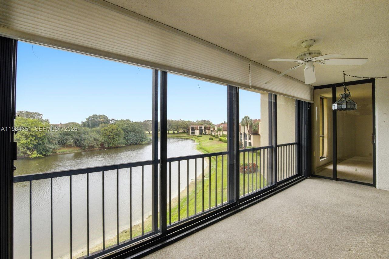 WOODLAND LAKES - Residential