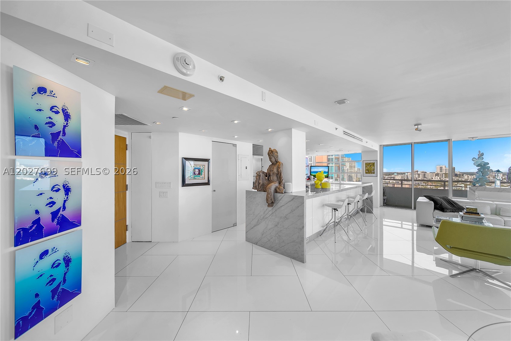 SOUTH POINTE TOWERS CONDO - Residential