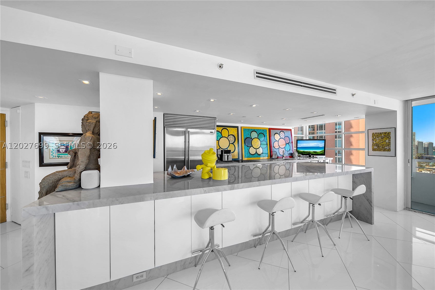SOUTH POINTE TOWERS CONDO - Residential