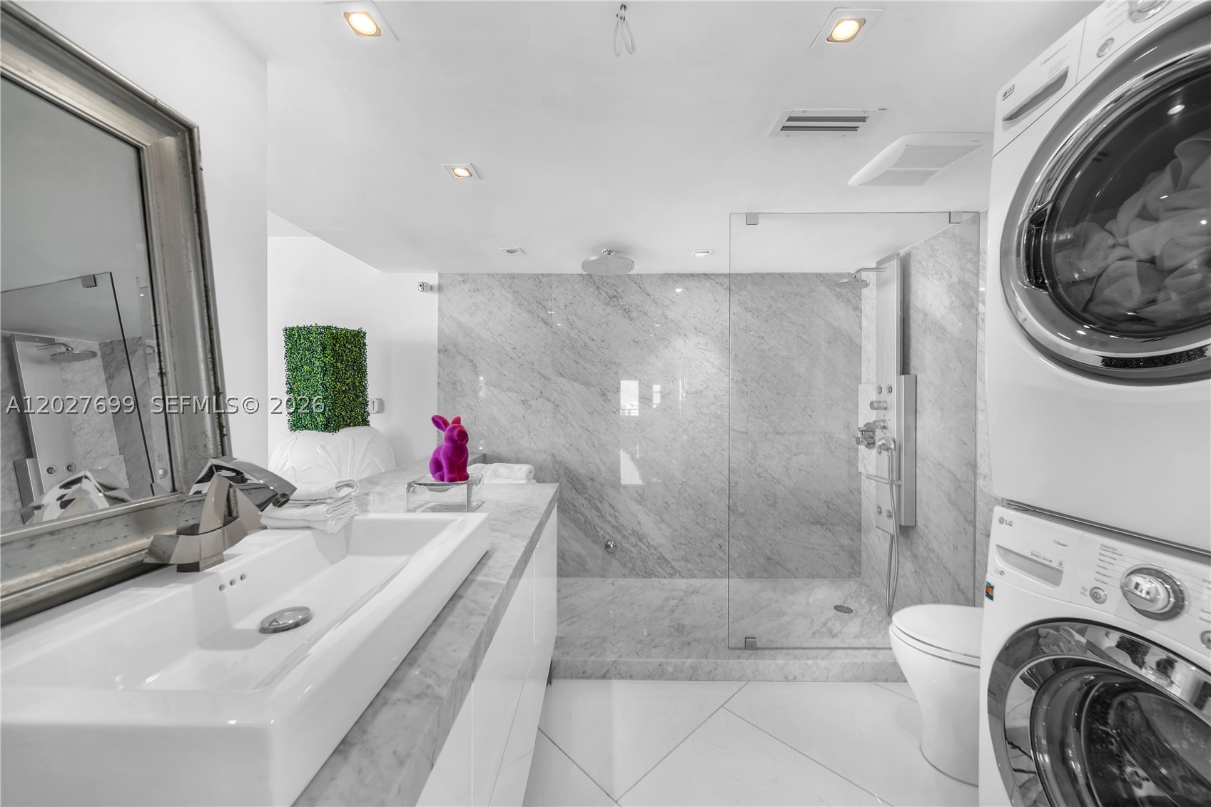 SOUTH POINTE TOWERS CONDO - Residential