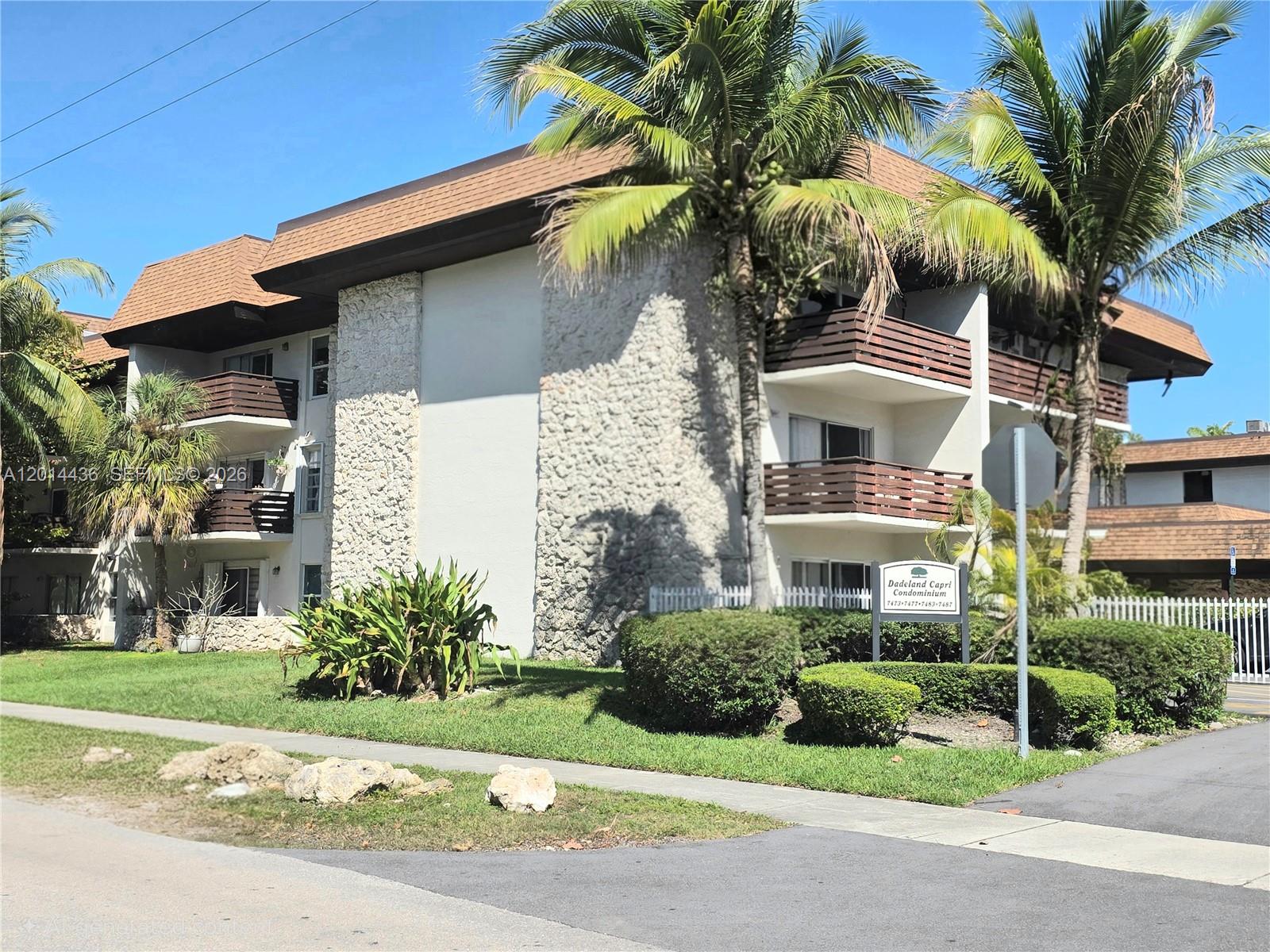 DADELAND CAPRI CONDO - Residential