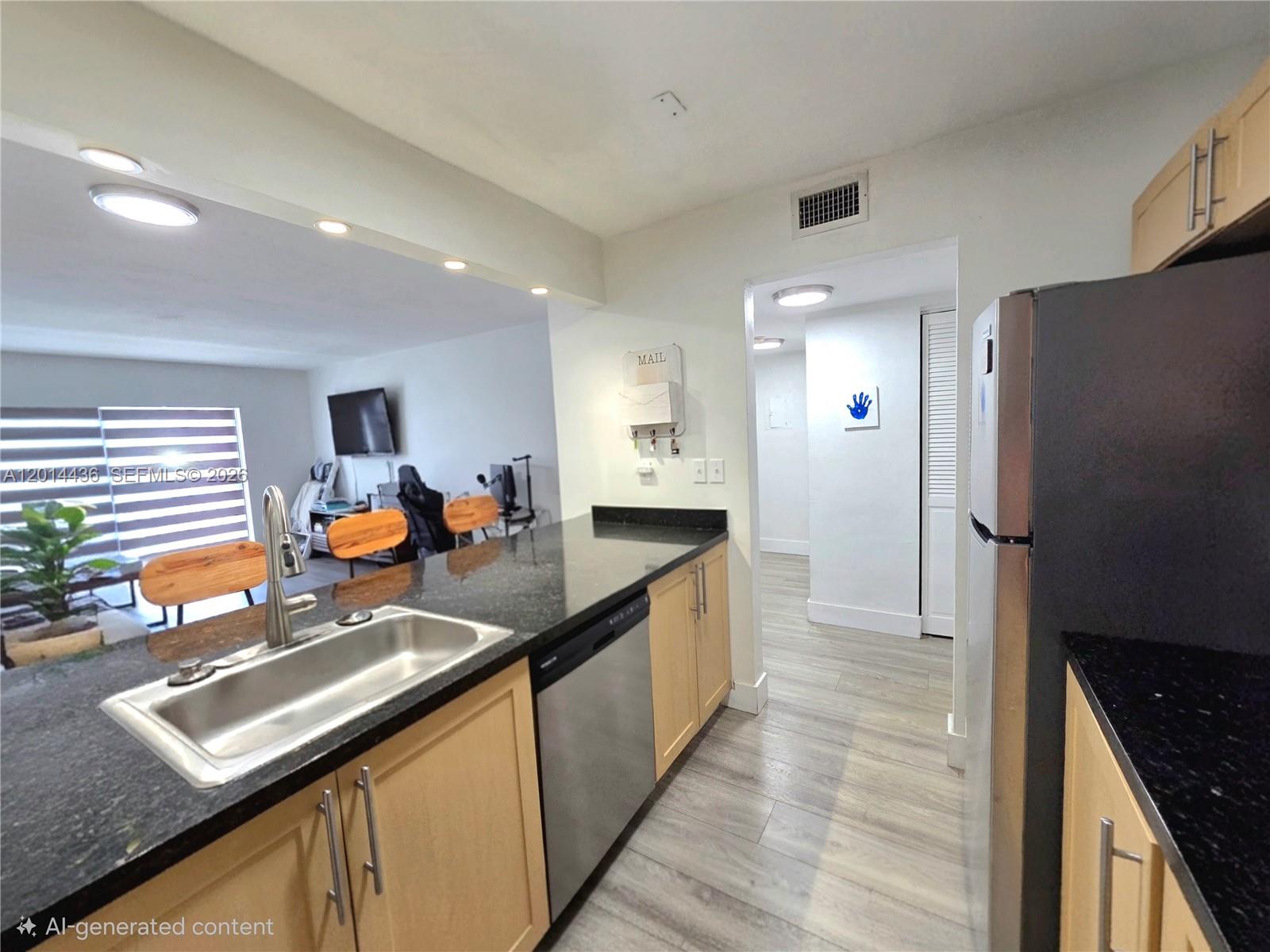 DADELAND CAPRI CONDO - Residential